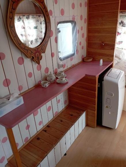 Caravanas Y Habitaciones Para Relajarse Sax Exterior photo