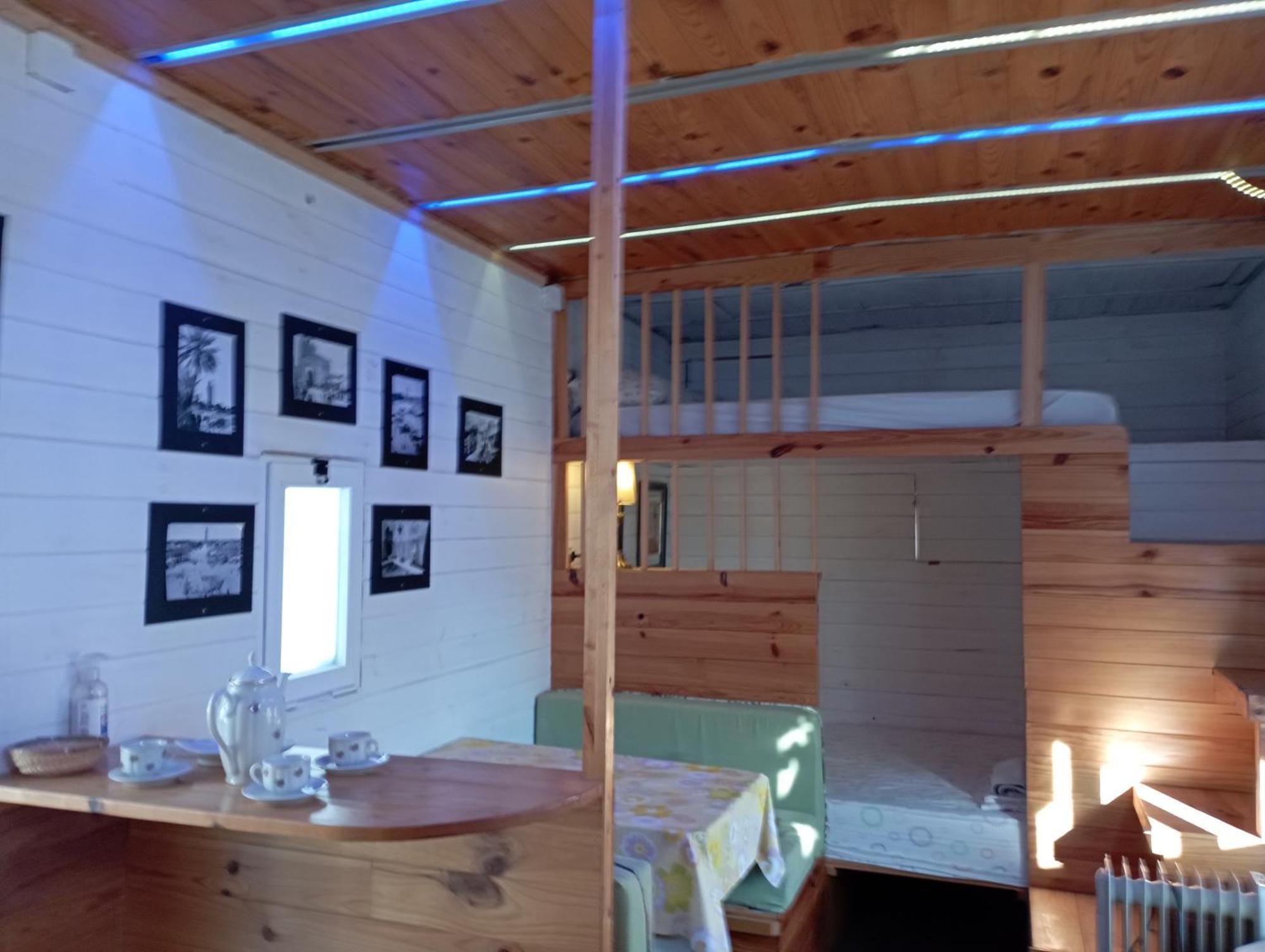 Caravanas Y Habitaciones Para Relajarse Sax Exterior photo